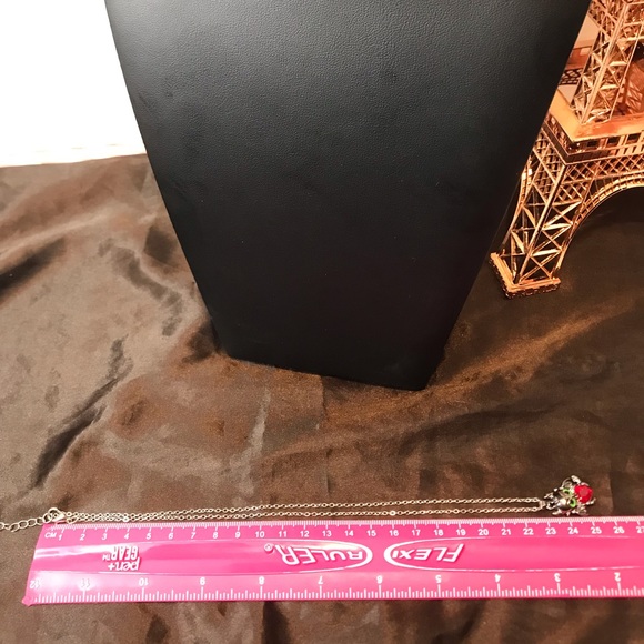 Toothless how to train a dragon red heart necklace - Picture 5 of 7